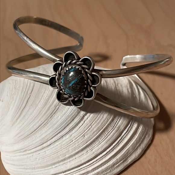 Old Pawn Bisbee Turquoise Sterling Cuff Signed - Picture 11 of 16